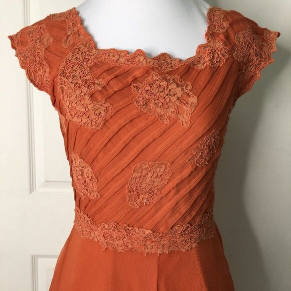Reiss Women's Orange Square Neck Open Flare Lace Dress Size 0 Cocktail - Picture 2 of 16